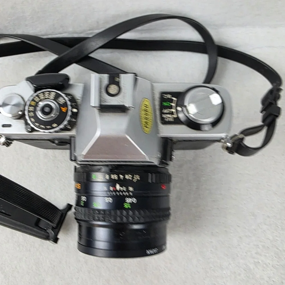 Minolta XG-7 35mm SLR Film Camera MD Rokkor-X 50mm f/1.7 Lens Tested